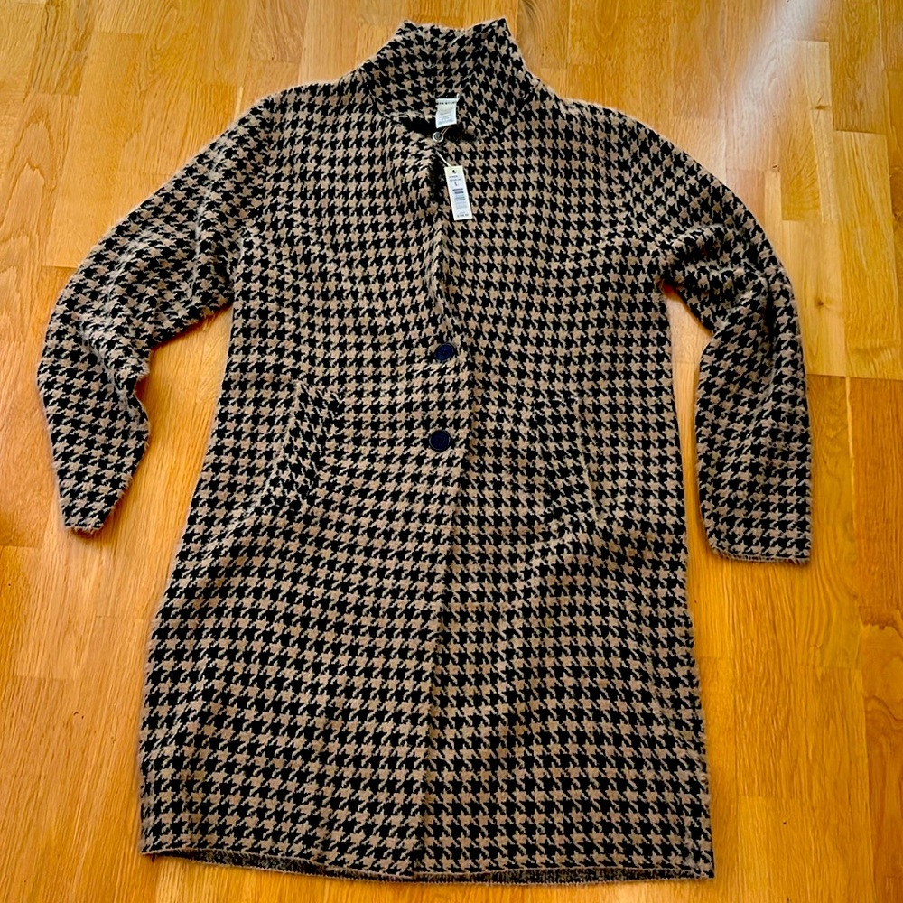 Never worn tan and black Max Studio (very soft) long blazer.